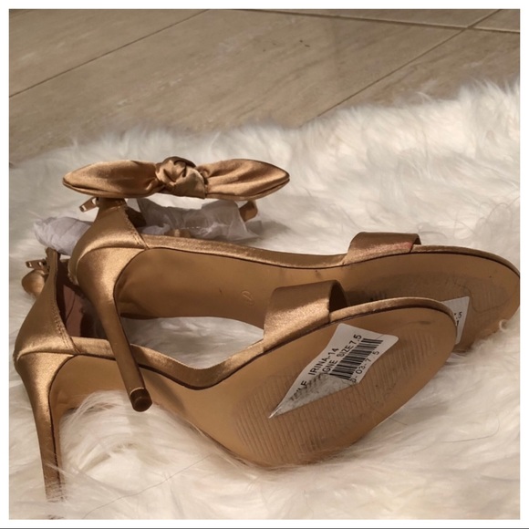 BOW SIDE ZIPPER BACK STILETTOS - Picture 5 of 6